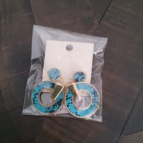 Women's Faux Leather Gold Tone Dangle Earrings in Turquoise Snake Print - Picture 5 of 7
